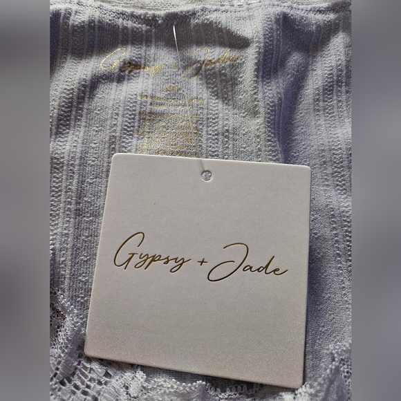 Gypsy + Jade Floral Lace Crop Top - Picture 4 of 6